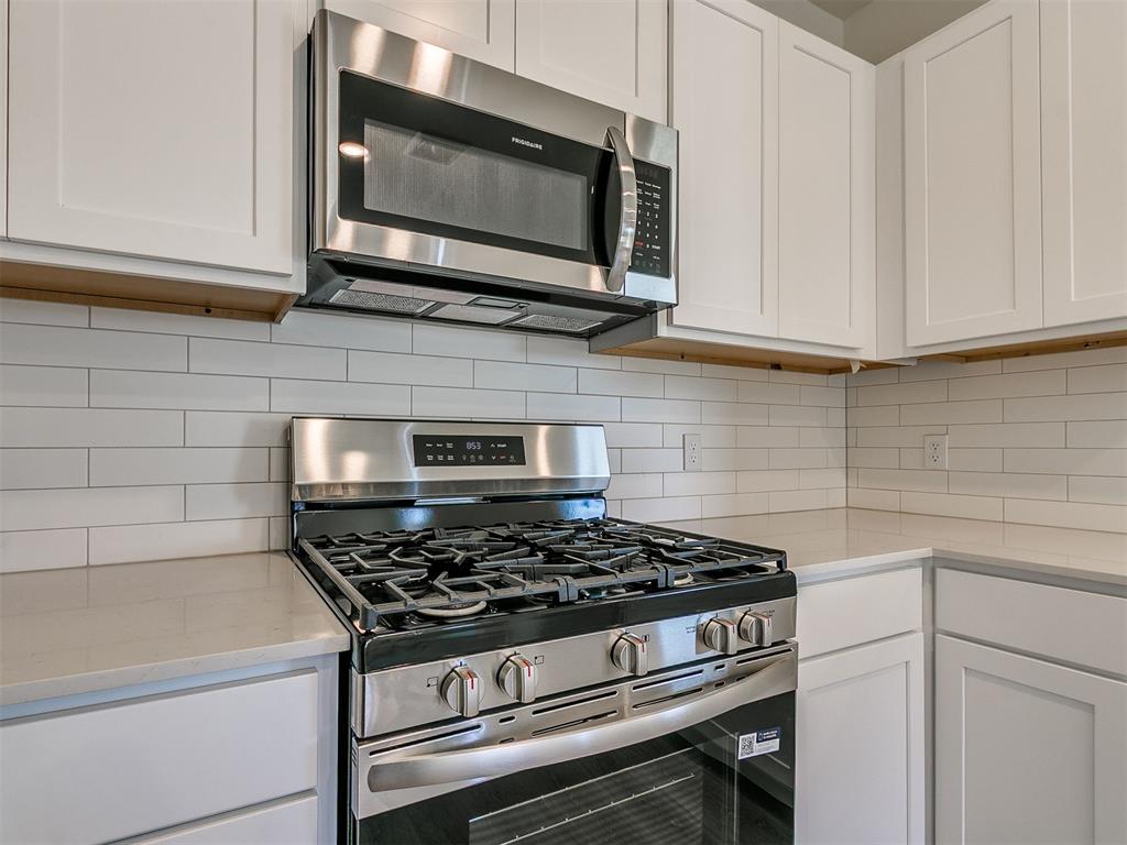 2040 Brush Creek Way Property Photo 13