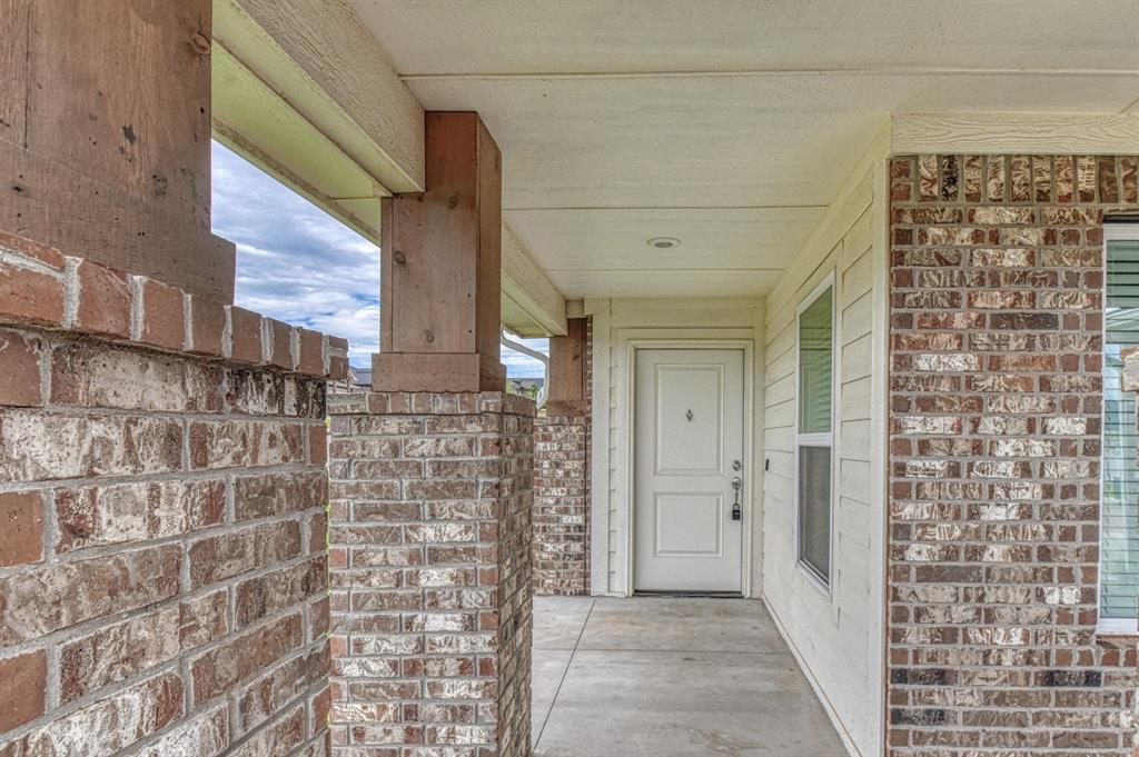 2820 S Bowling Drive Property Photo 4