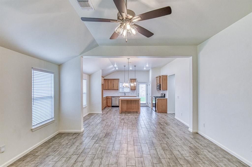 2820 S Bowling Drive Property Photo 9