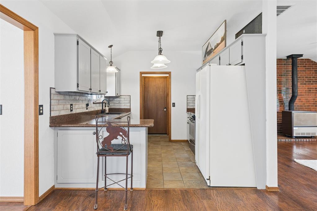 503 Moffat Road Ne Property Photo 11