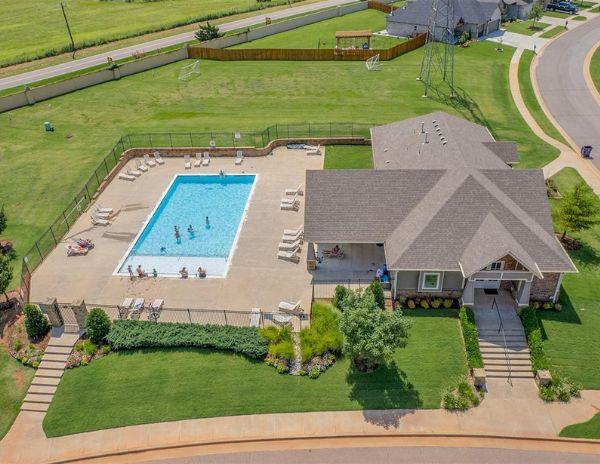 14816 Avignon Lane Property Photo 4