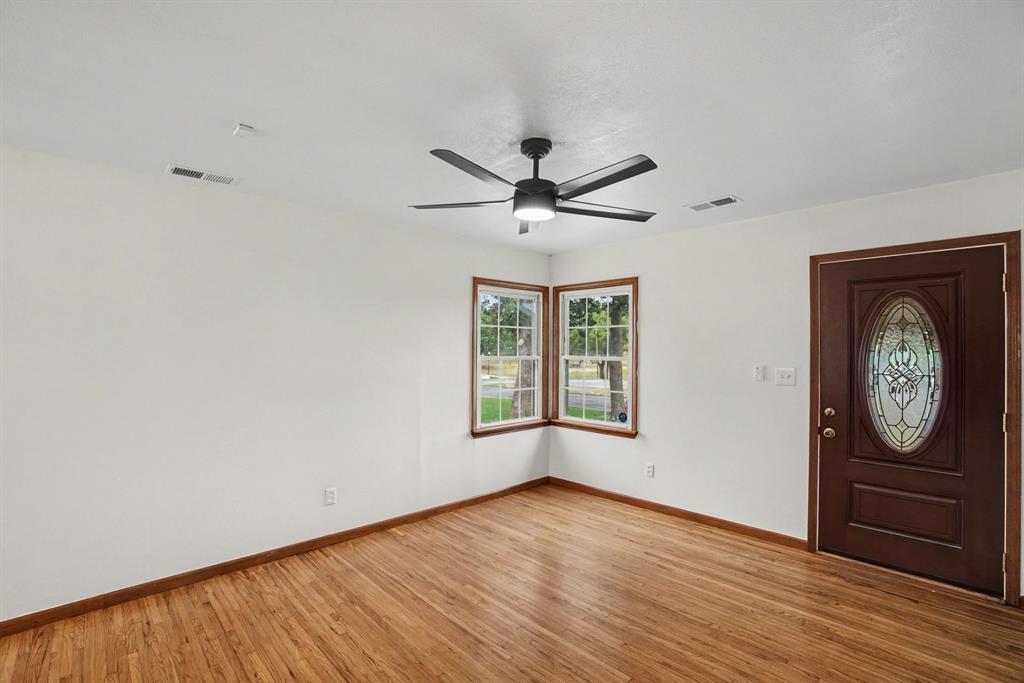 522 E Steed Drive Property Photo 5