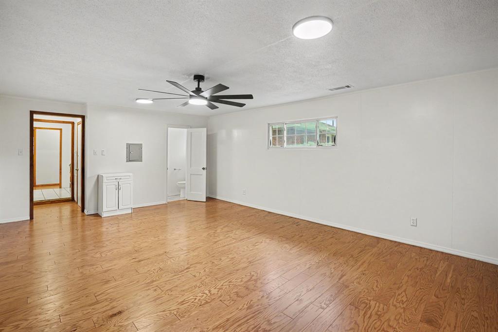522 E Steed Drive Property Photo 8