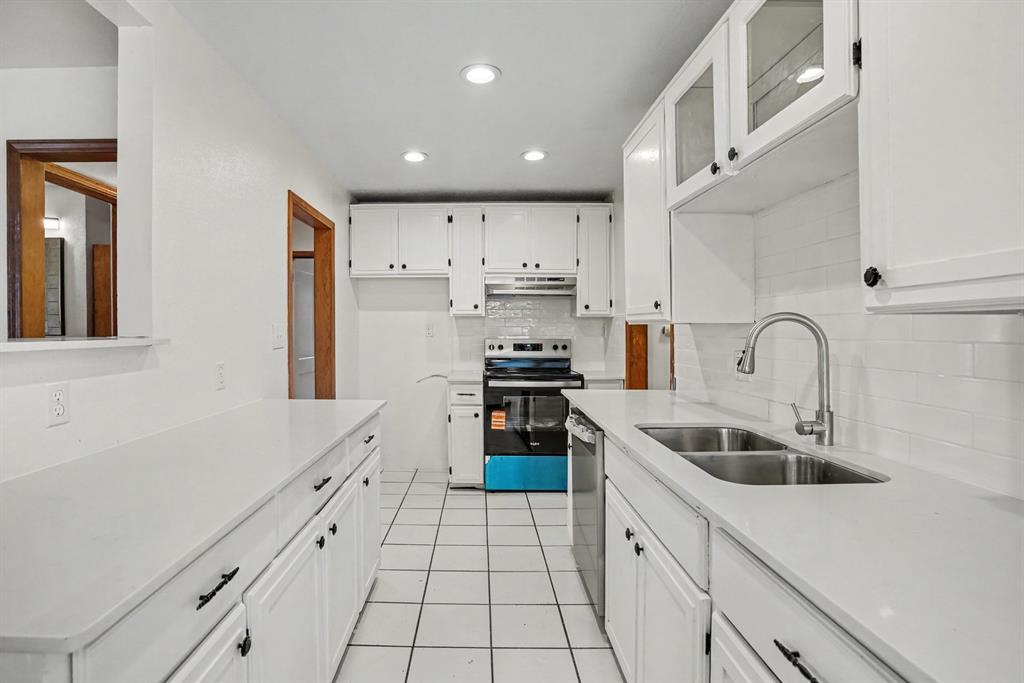 522 E Steed Drive Property Photo 14