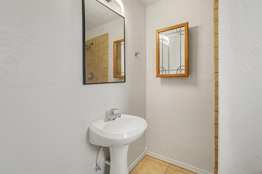 522 E Steed Drive Property Photo 16