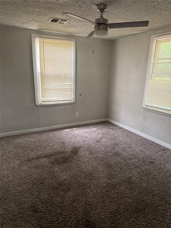1921 N Vine Street Property Photo 7