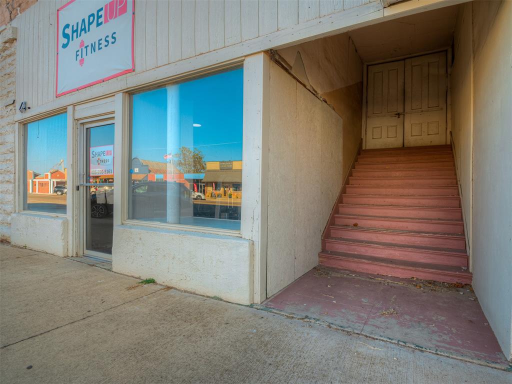 104 N Grand Street Property Photo 3