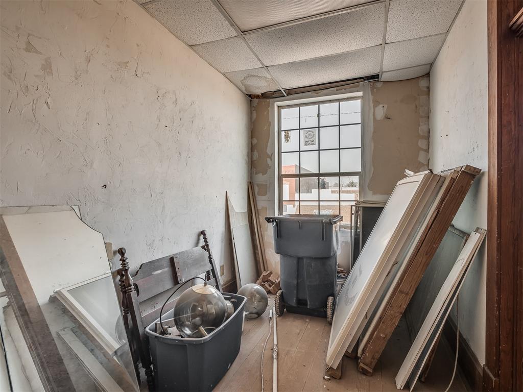 104 N Grand Street Property Photo 26