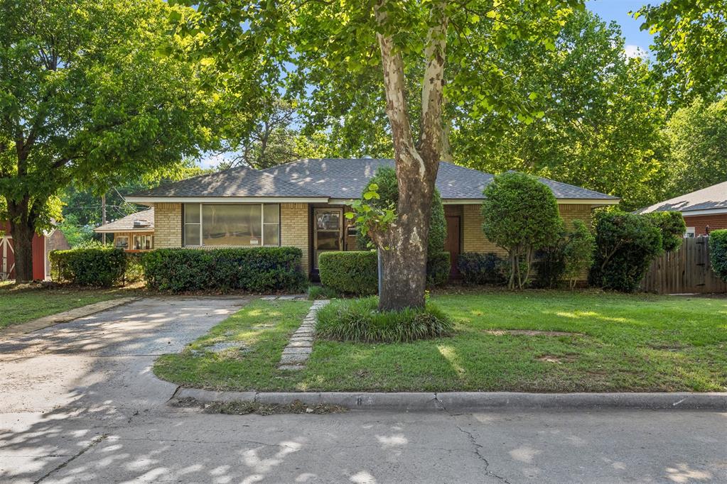 8 Burk Way Property Photo 1