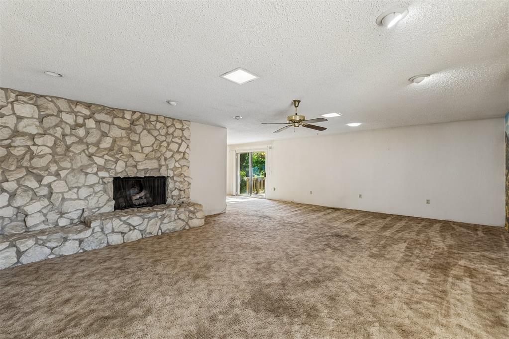 8 Burk Way Property Photo 9
