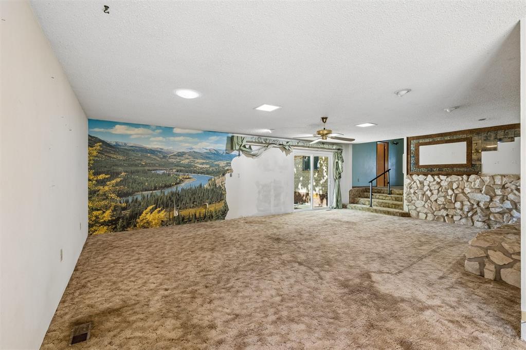 8 Burk Way Property Photo 11