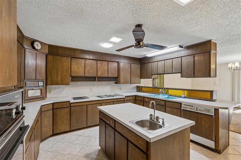 8 Burk Way Property Photo 20