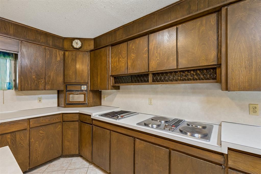 8 Burk Way Property Photo 23
