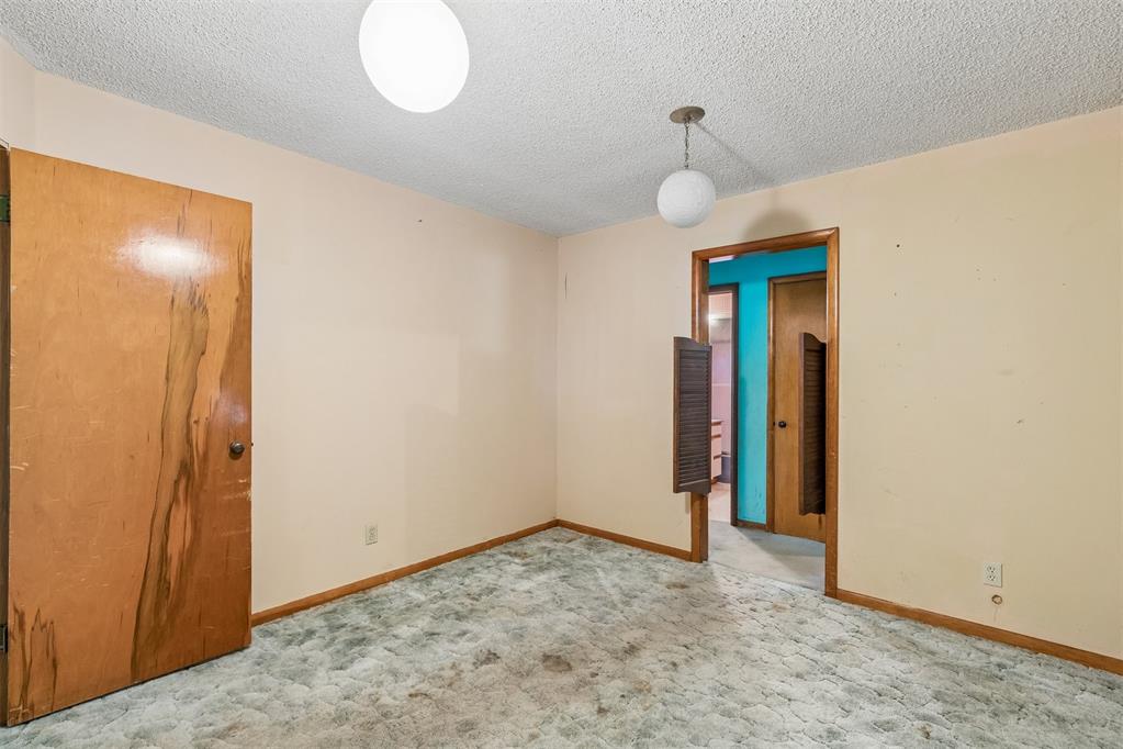 8 Burk Way Property Photo 32