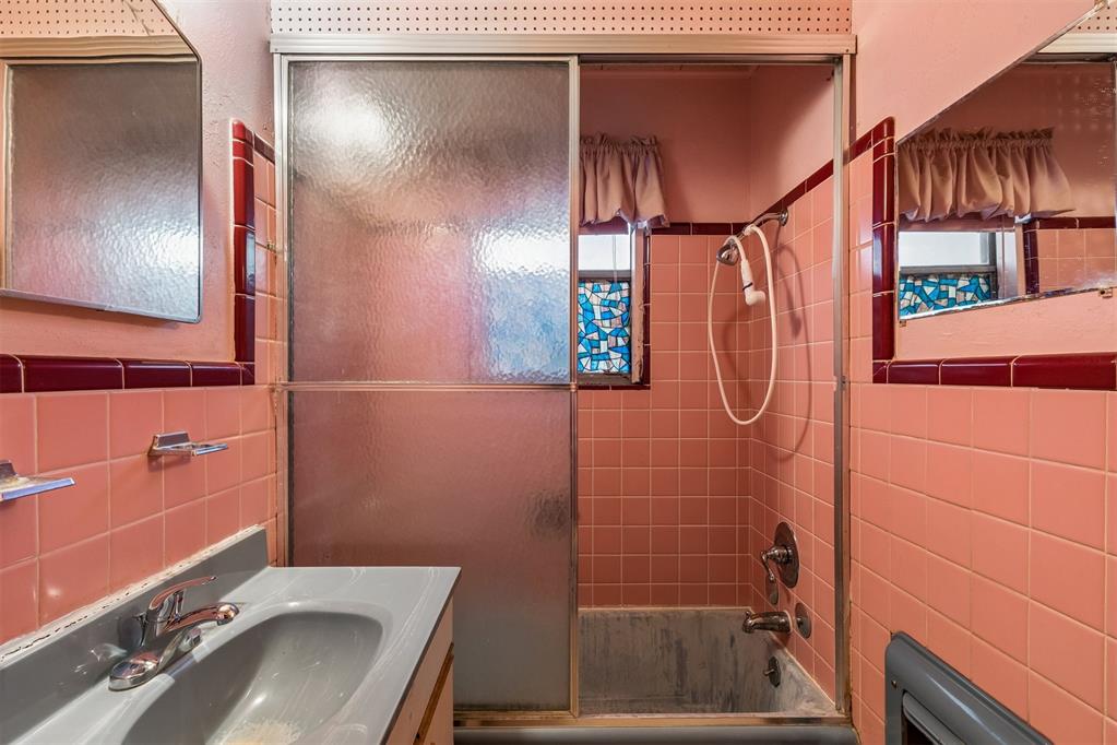 8 Burk Way Property Photo 37