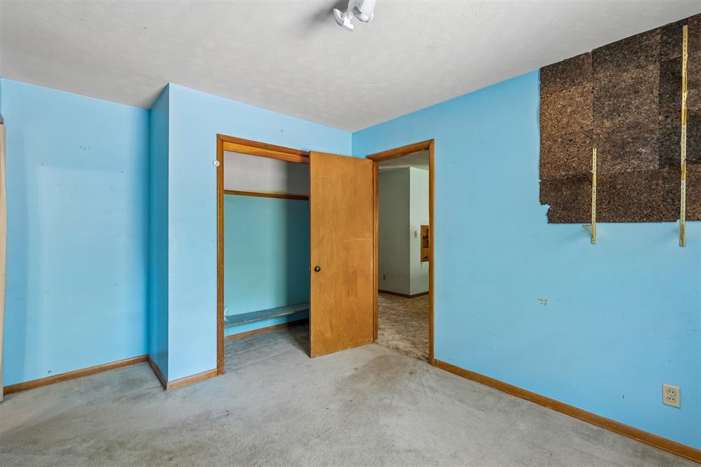 8 Burk Way Property Photo 40