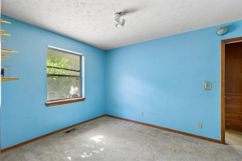 8 Burk Way Property Photo 41