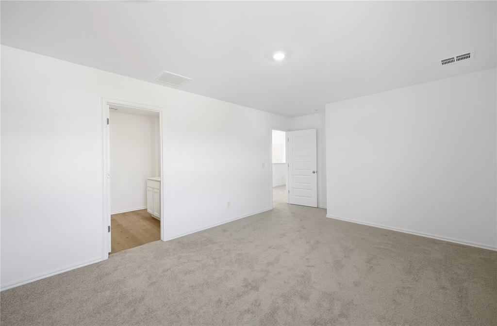 2029 W 30th Place Property Photo 8
