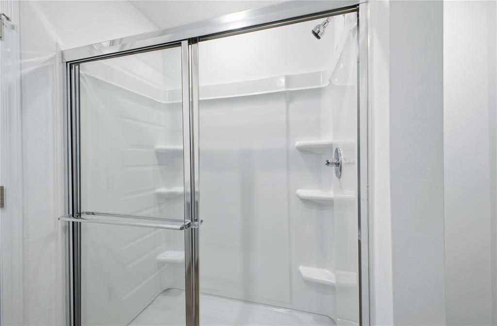 2029 W 30th Place Property Photo 11