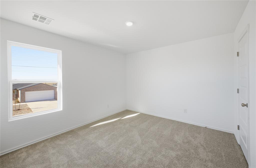 2029 W 30th Place Property Photo 15