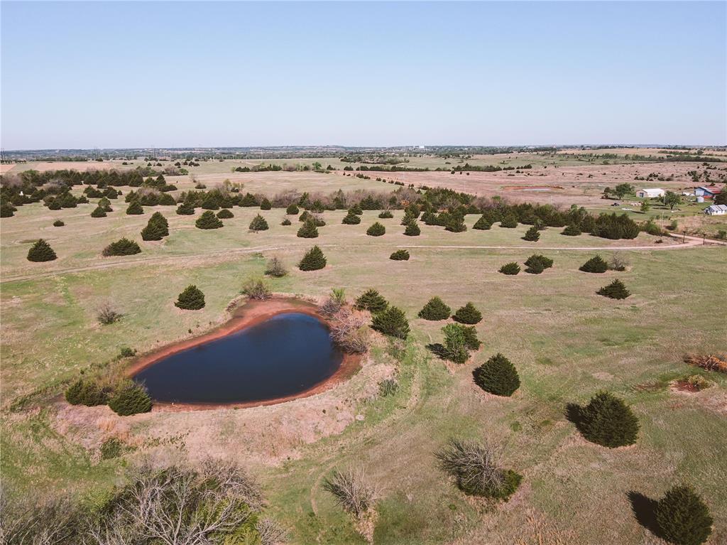 6012 N Jardot Road Property Photo 3