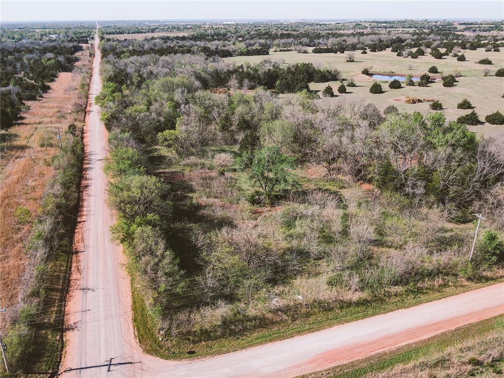 6012 N Jardot Road Property Photo 5