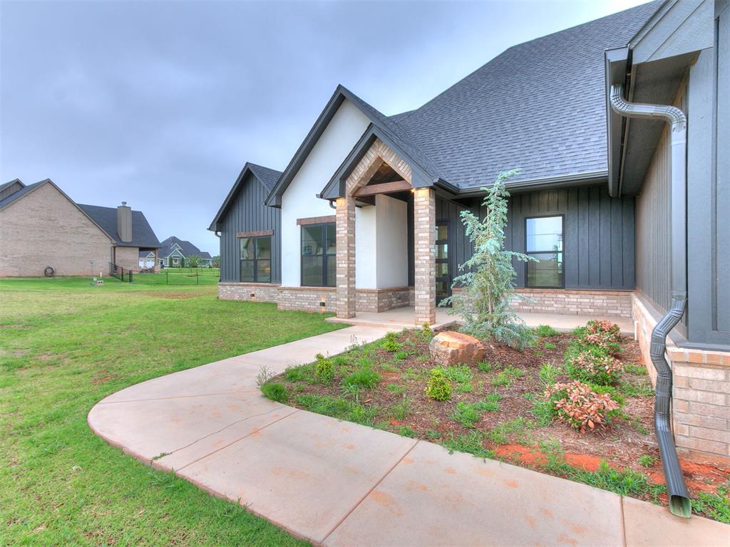 2441 Hawks Haven Drive Property Photo 4
