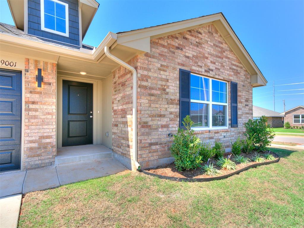 9001 Blackfork Lane Property Photo 4