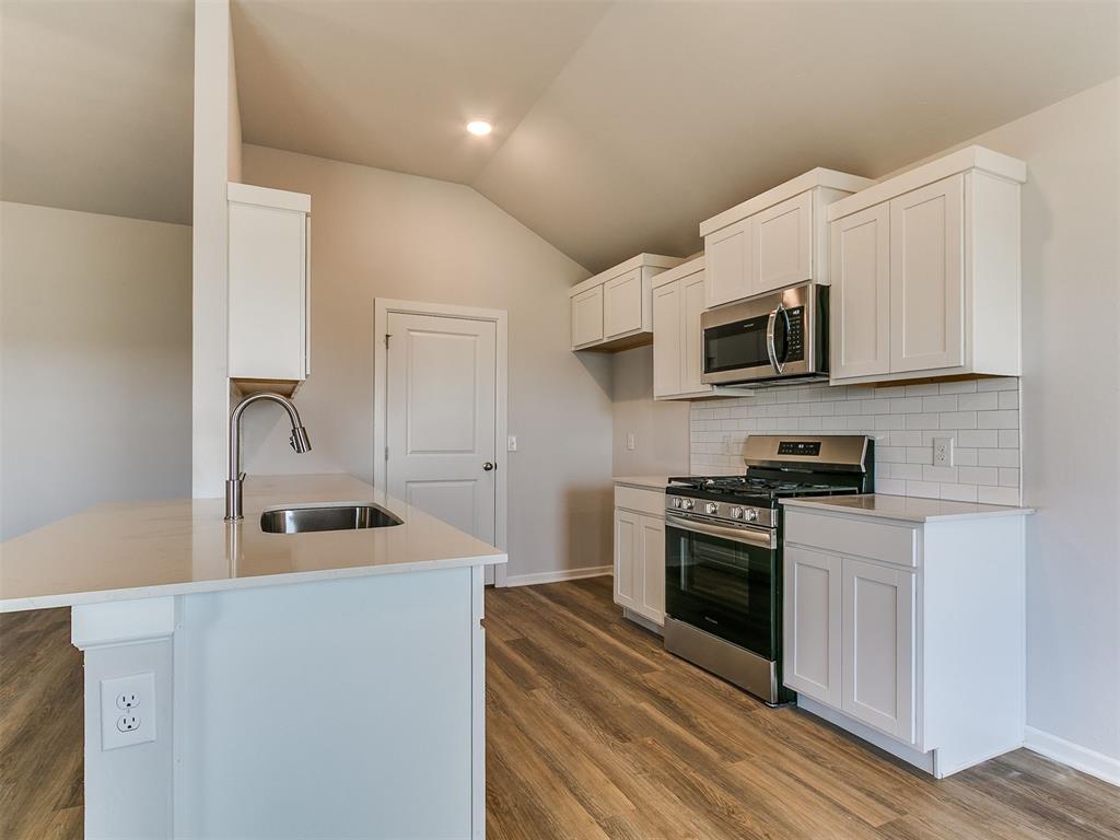 9001 Blackfork Lane Property Photo 10