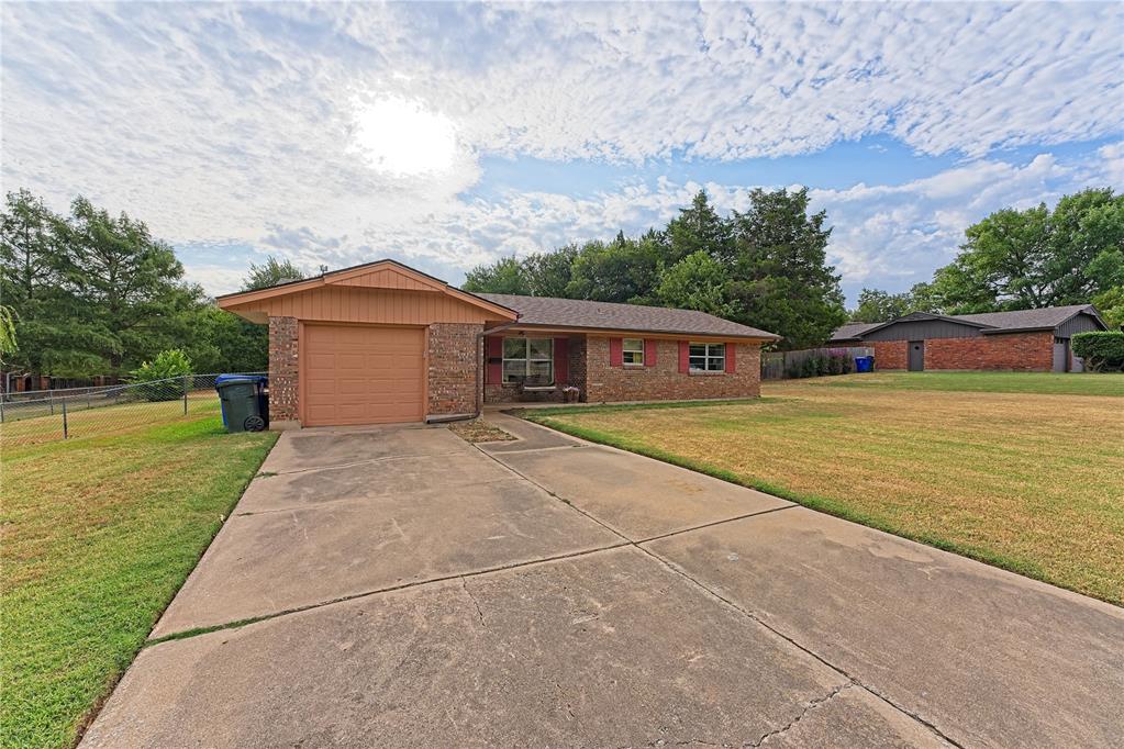 2529 Wildwood Lane Property Photo 2