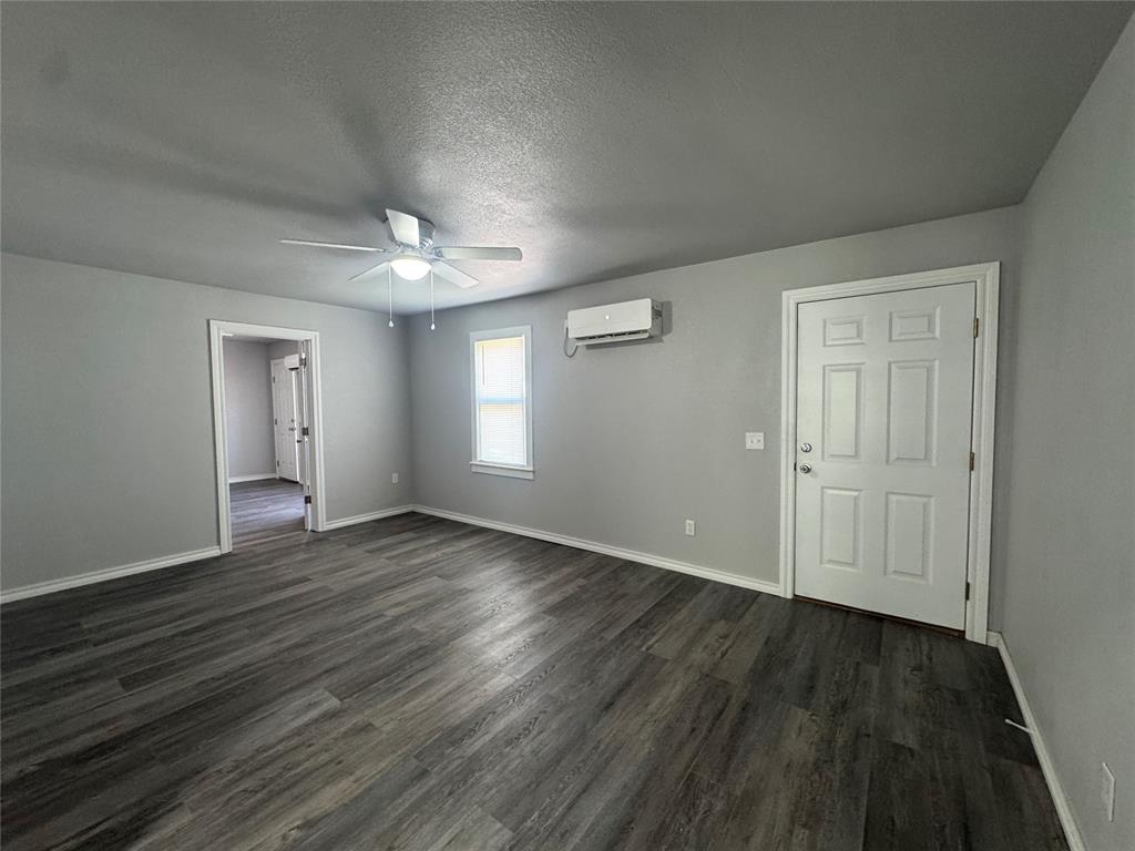 605 S 13th Street Property Photo 3