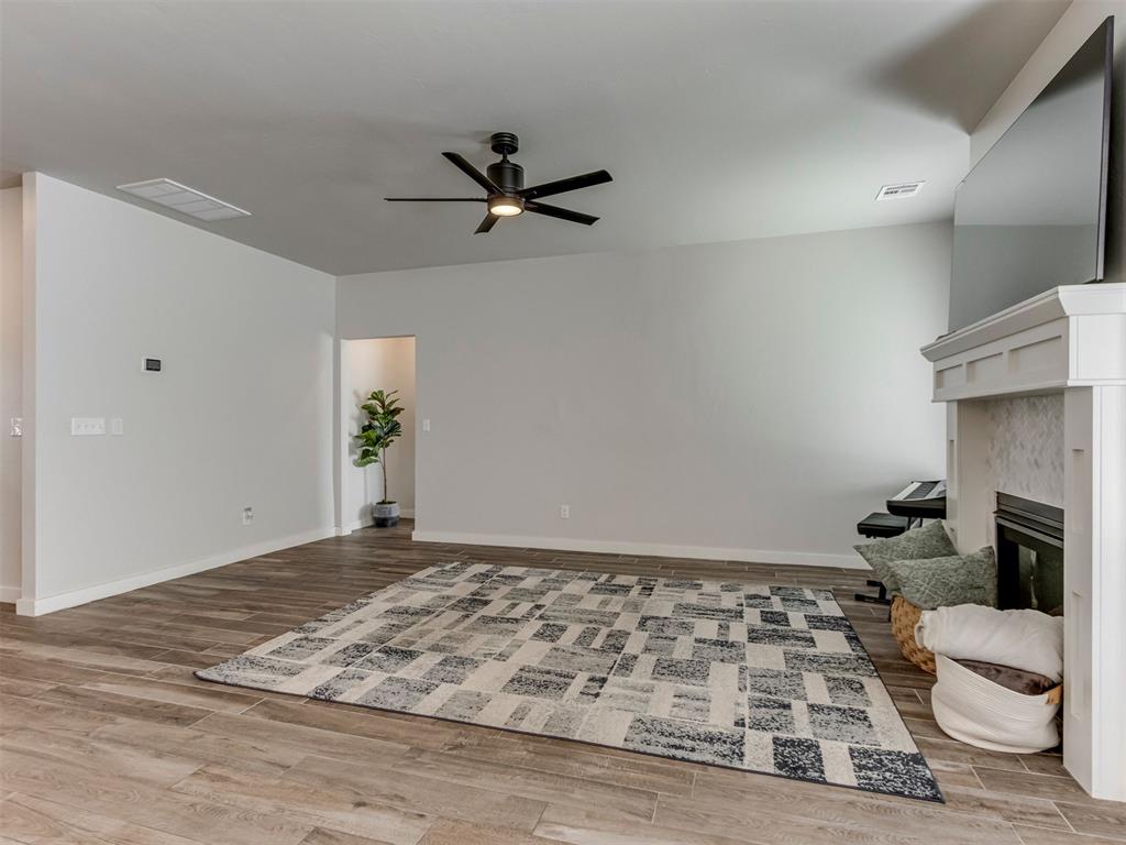 9624 Sultans Water Way Property Photo 6