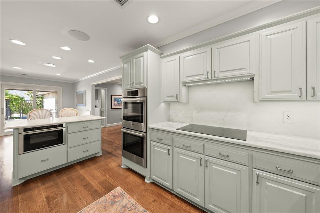 1401 Glenbrook Drive Property Photo 14