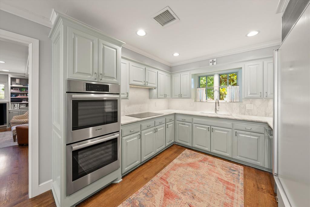 1401 Glenbrook Drive Property Photo 15
