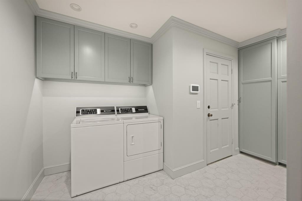 1401 Glenbrook Drive Property Photo 43