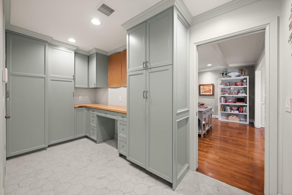 1401 Glenbrook Drive Property Photo 44