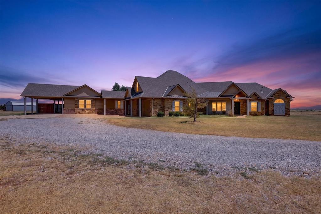 7146 NE Mustang Road Property Photo 1