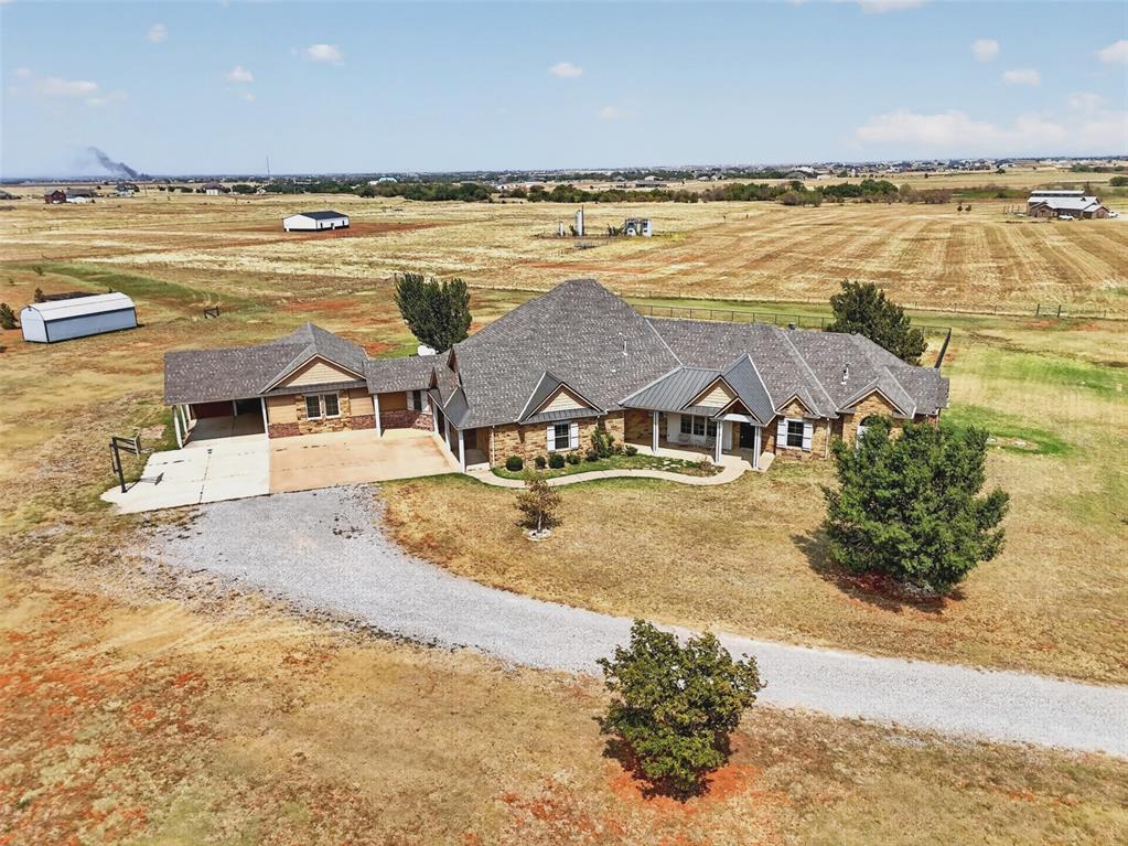 7146 Ne Mustang Road Property Photo 2
