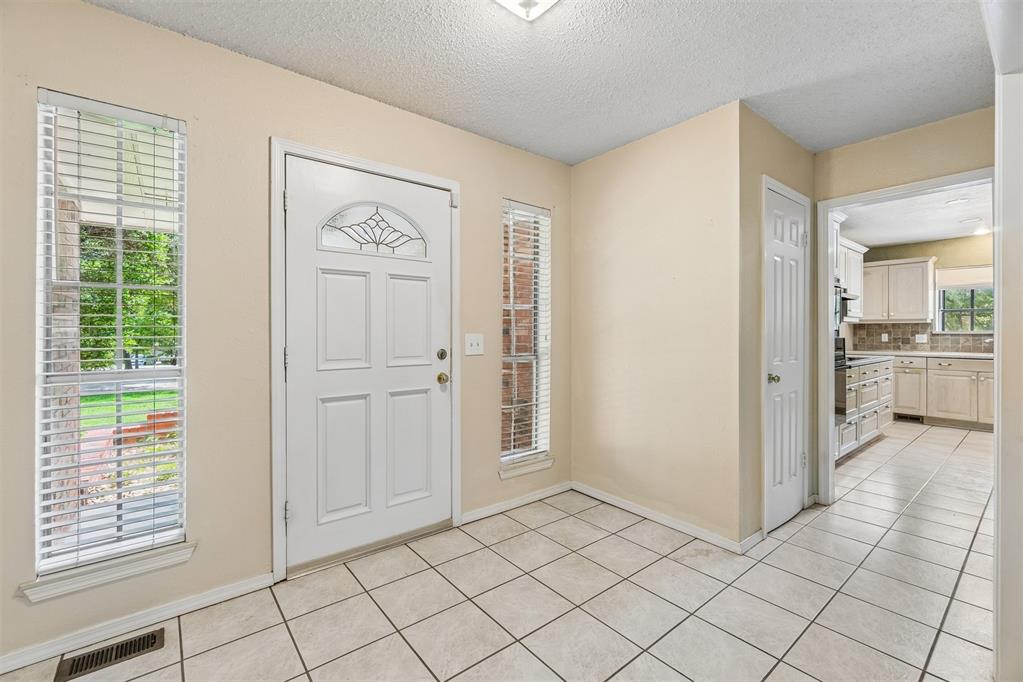 4409 Martin Drive Property Photo 8