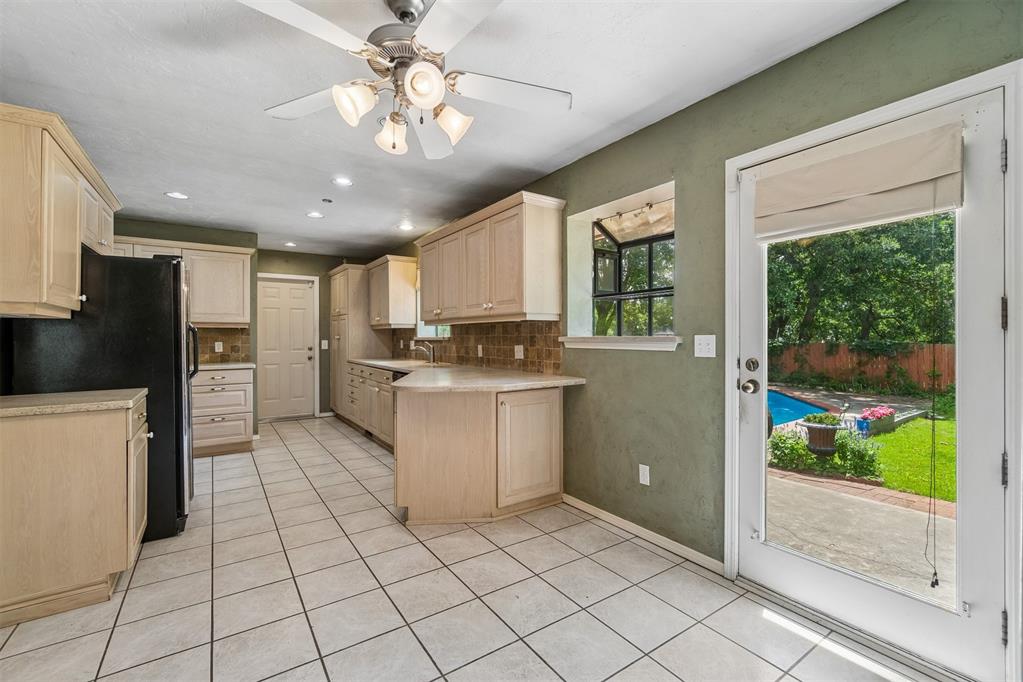 4409 Martin Drive Property Photo 19