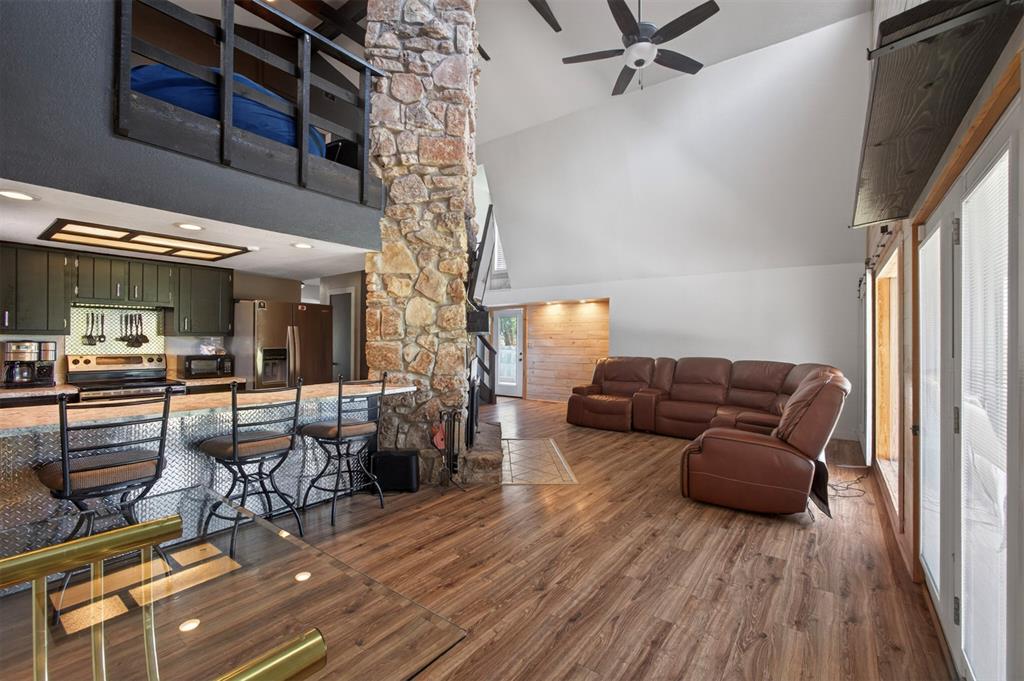 10953 Highway 34 Property Photo 6