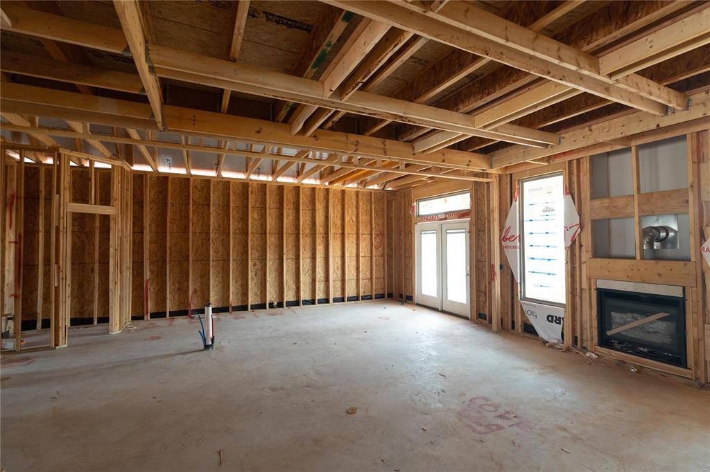 8340 Hazelwood Way Property Photo 3