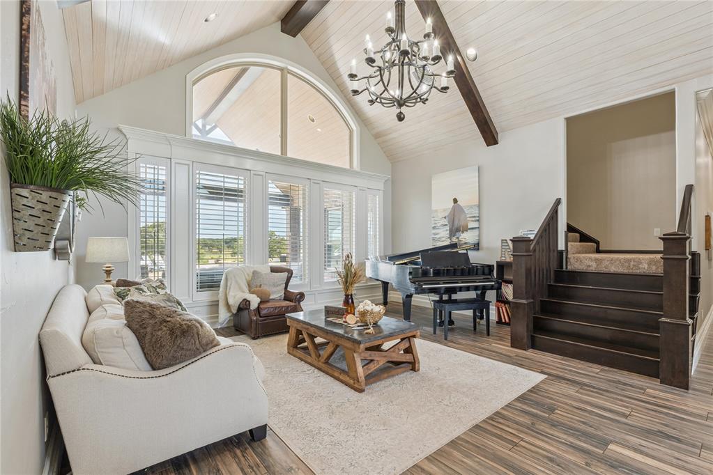 10150 E Post Oak Road Property Photo 8