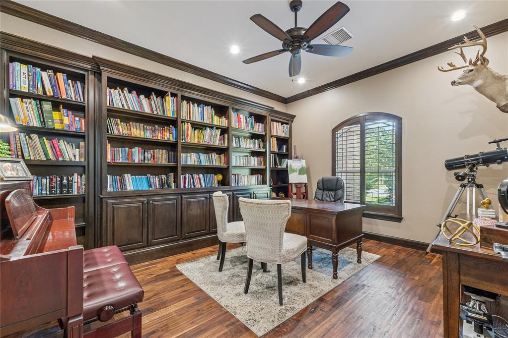 10150 E Post Oak Road Property Photo 21