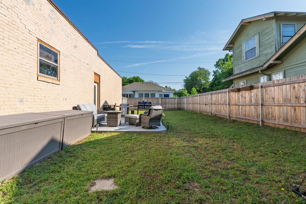 1302 E Main Street Property Photo 43