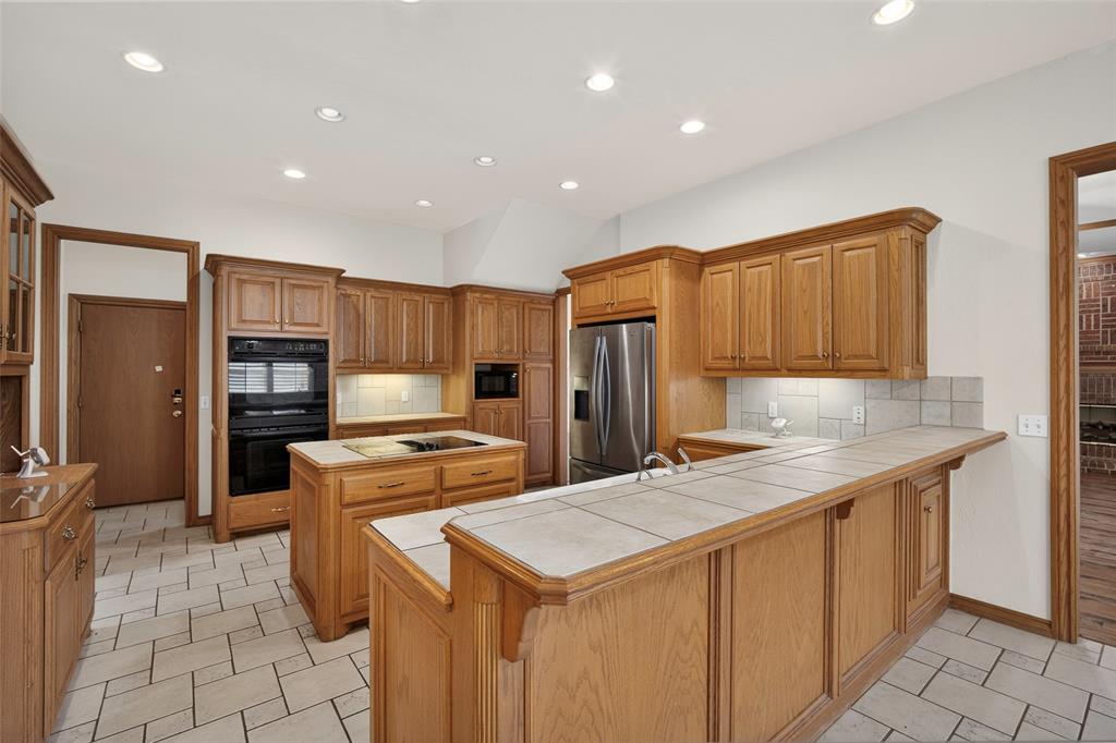 1005 Bentbrook Place Property Photo 8
