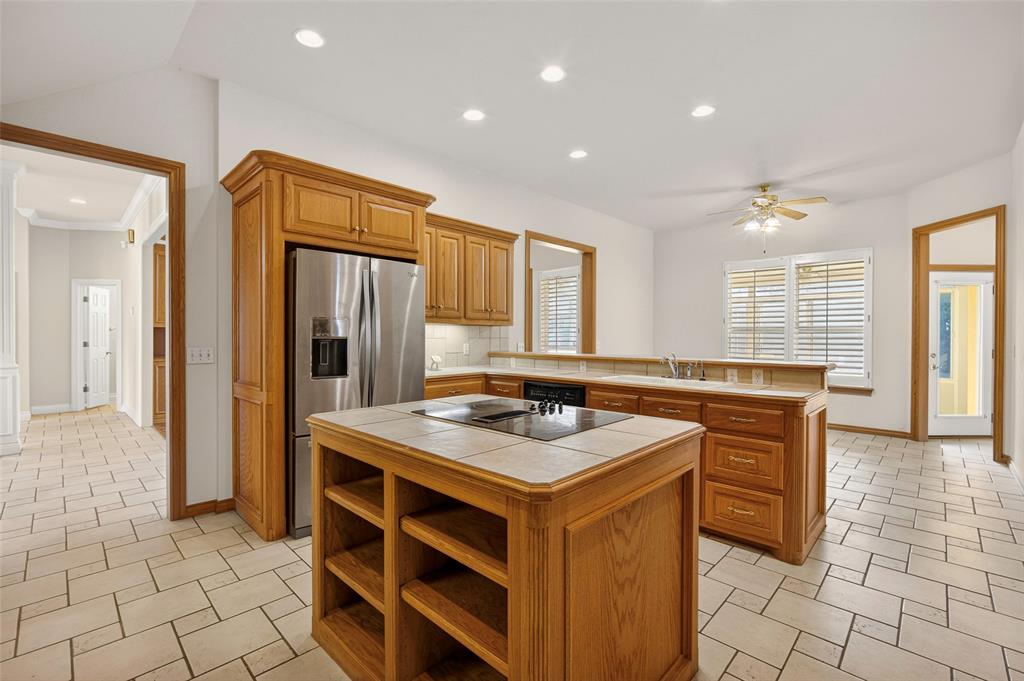 1005 Bentbrook Place Property Photo 10
