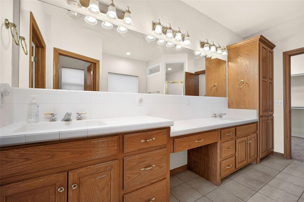 1005 Bentbrook Place Property Photo 19