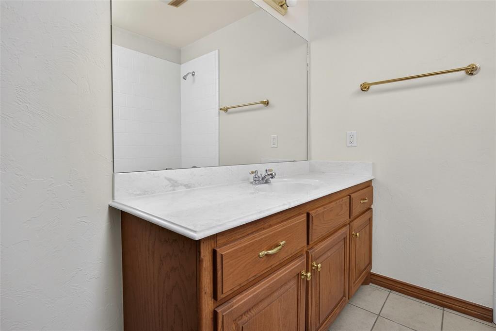 1005 Bentbrook Place Property Photo 29
