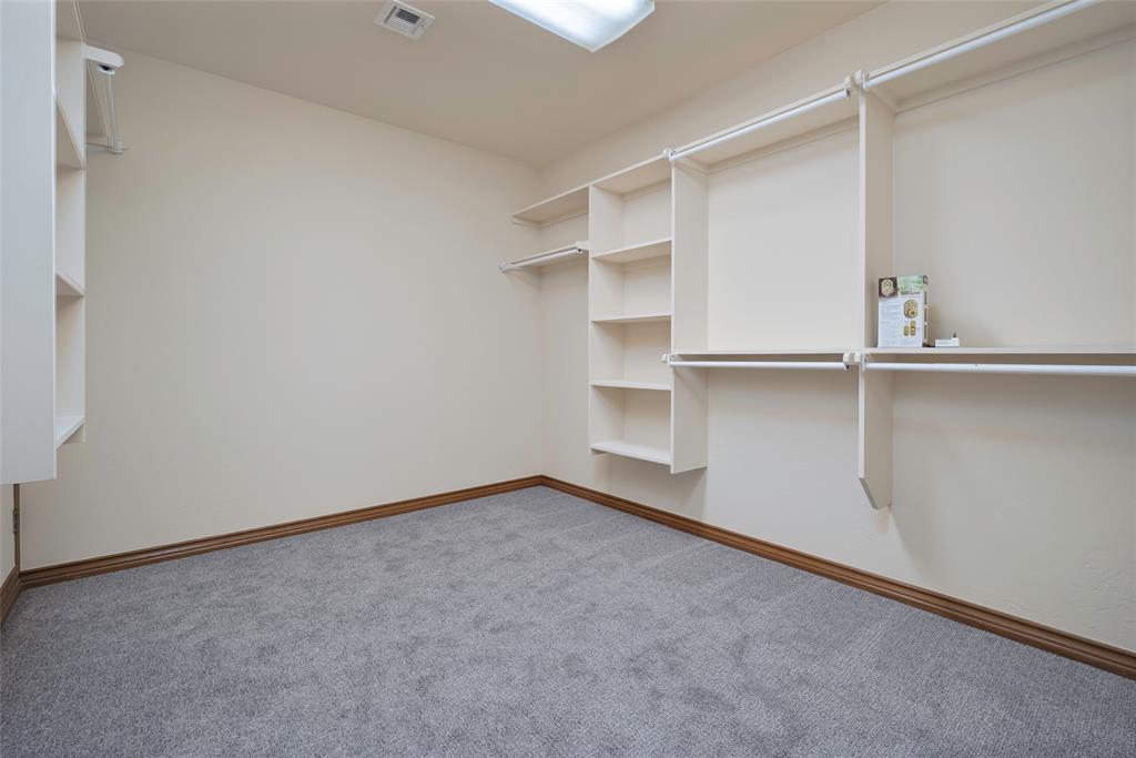1005 Bentbrook Place Property Photo 31